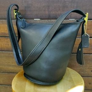 Coach leather Helen Legacy  bucket bag cross body